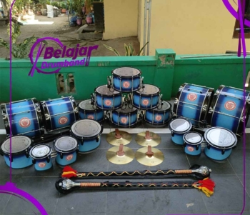 drumband hts warna biru