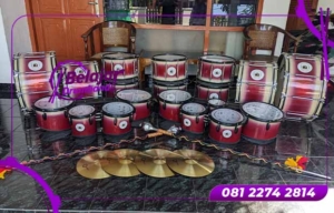 Drum HTS merah marun gradasi cream