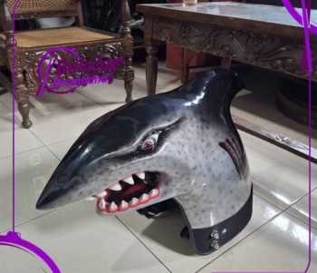 Maskot Kepala Hiu