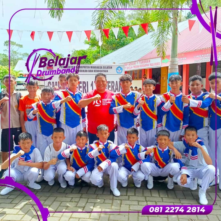 Kostum Drumband untuk Lomba