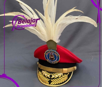 Topi Ped Merah Dengan Bulu